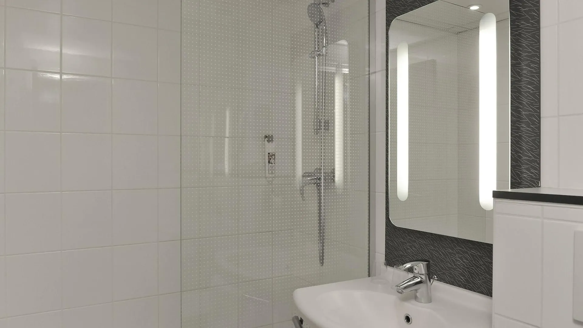 Ibis Vaugirard Porte De Versailles פריז