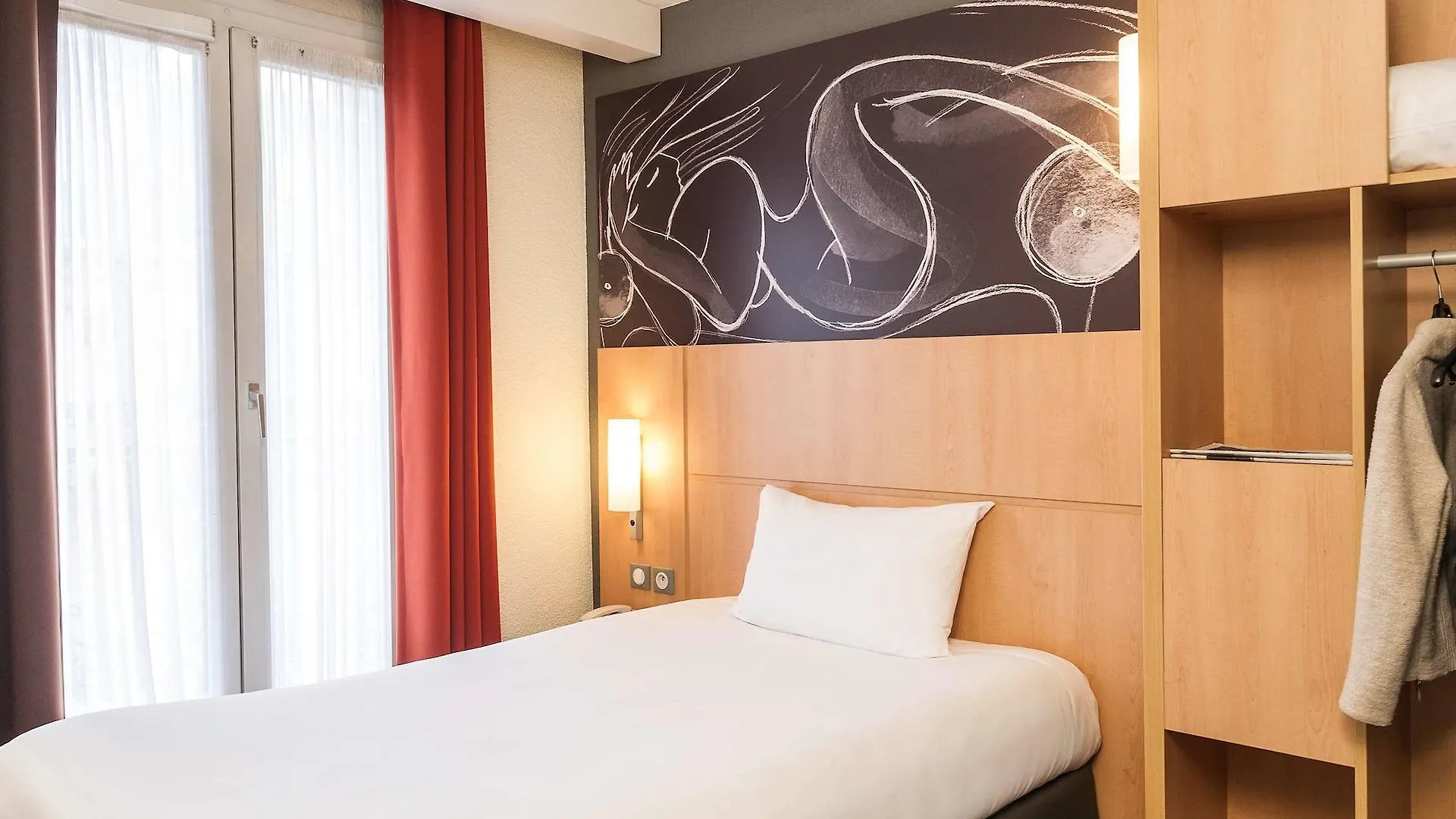 Ibis Vaugirard Porte De Versailles 3* פריז