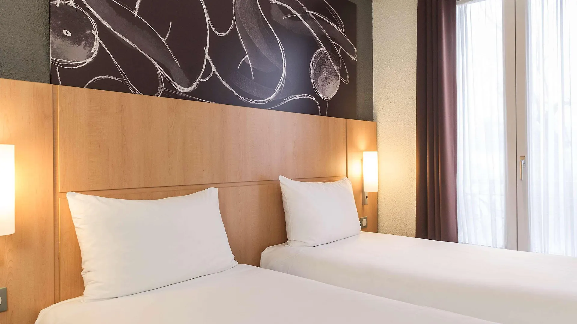 Ibis Vaugirard Porte De Versailles 3*