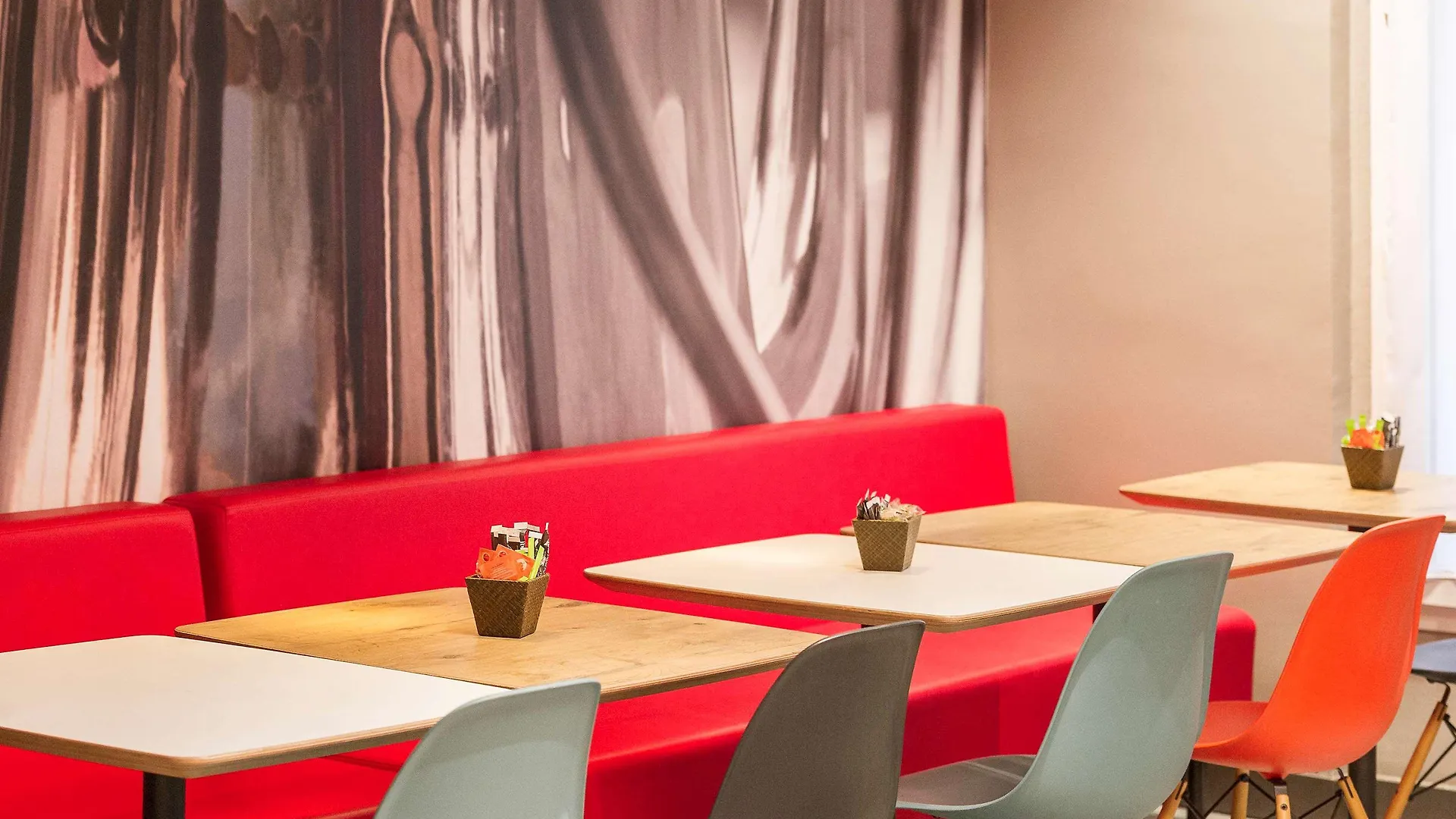 Ibis Vaugirard Porte De Versailles פריז