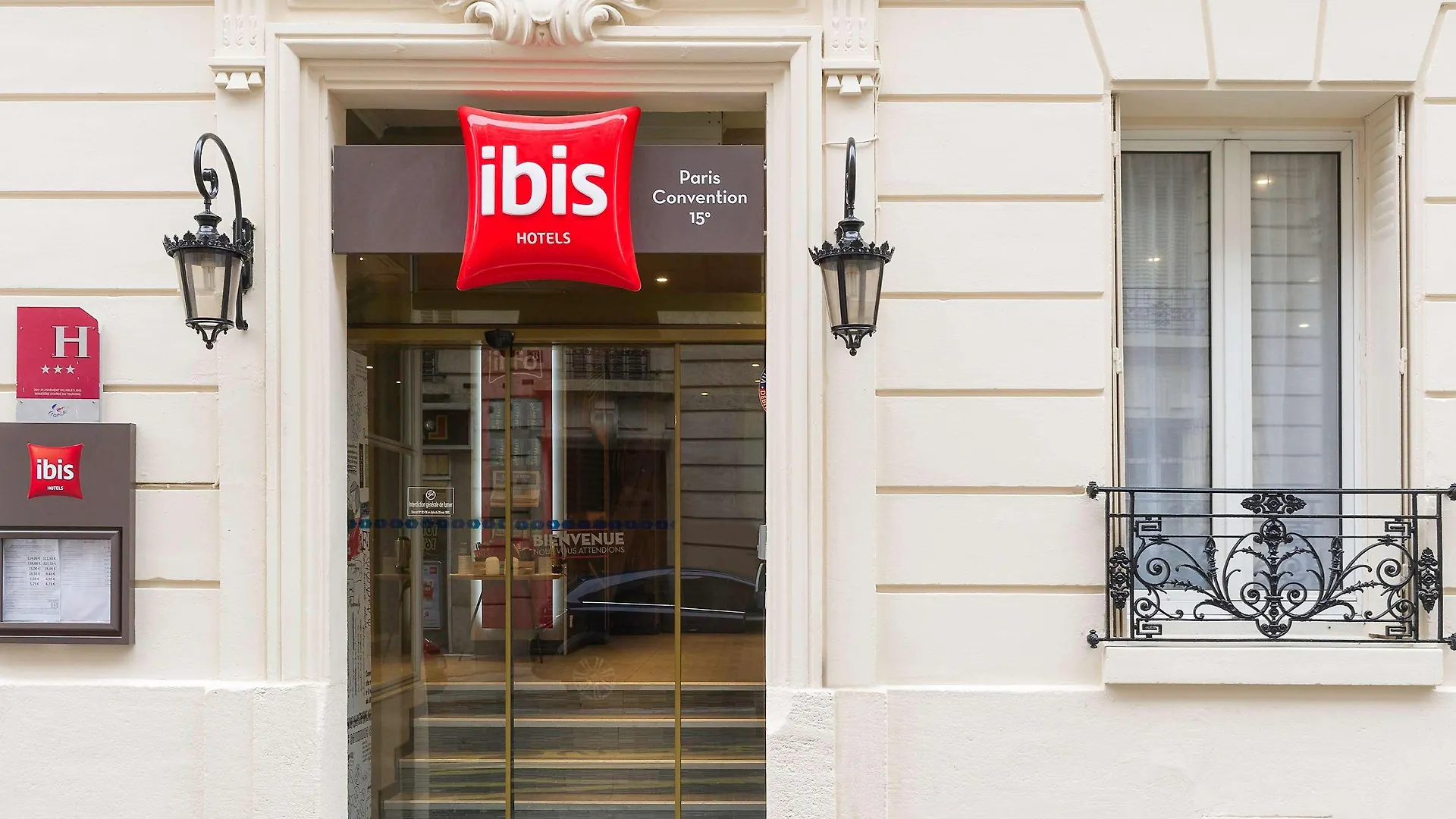 Ibis Vaugirard Porte De Versailles Paris