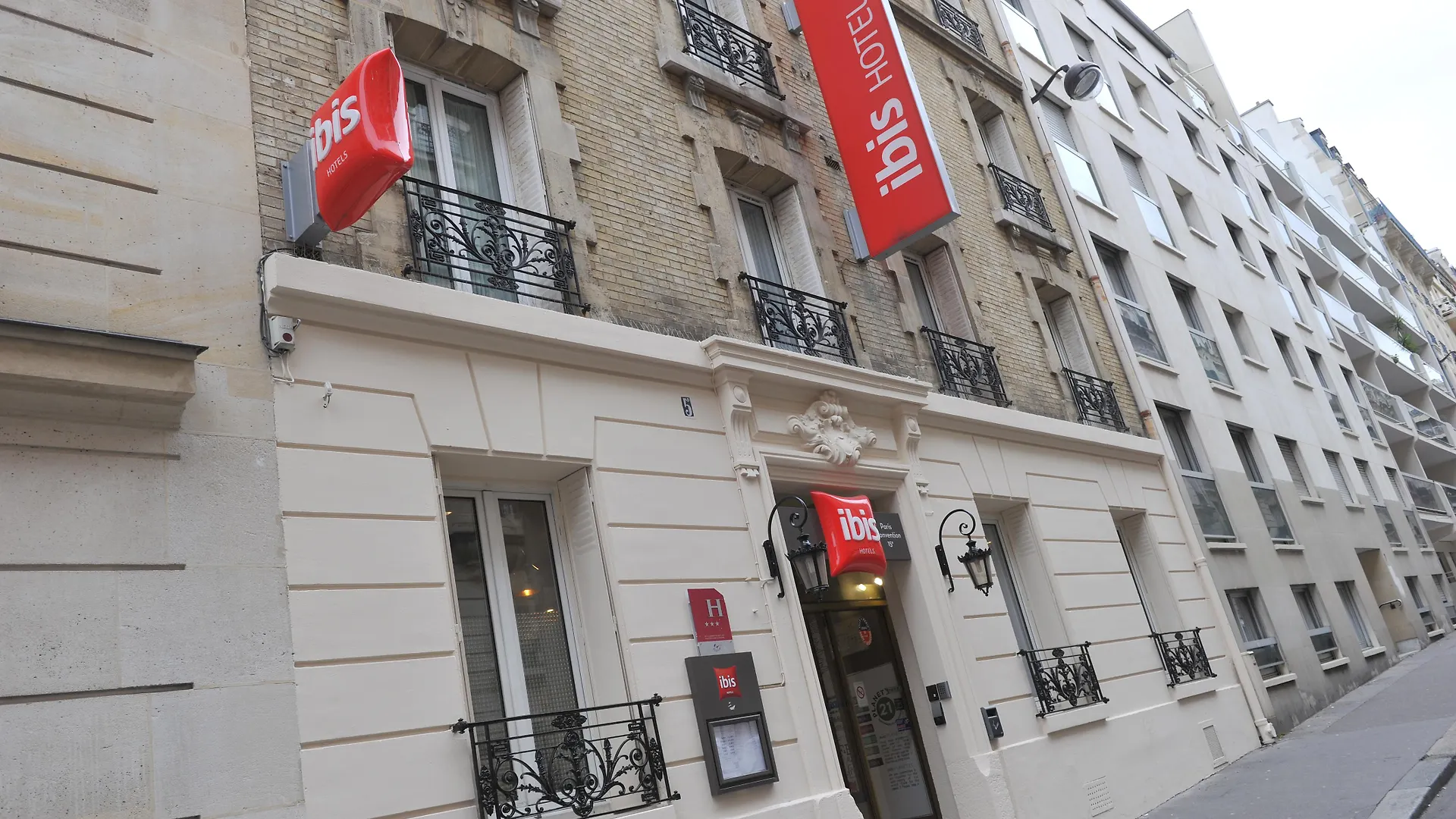 Hotel Ibis Vaugirard Porte De Versailles 3*